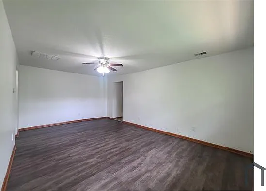 2820 Collingwood Blvd — Photo 4