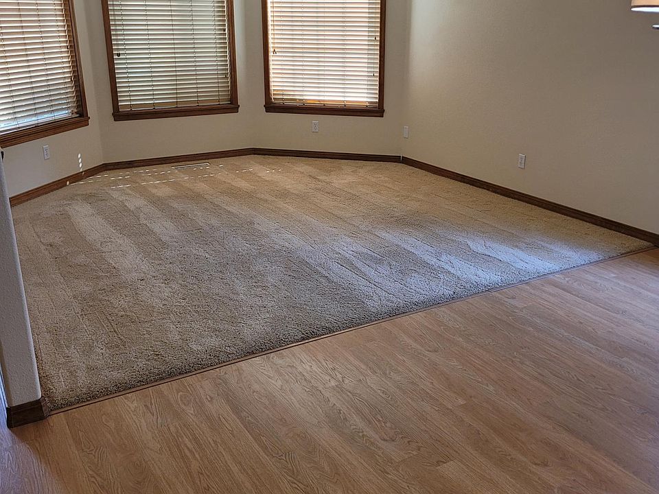 2nd image of 2003 SW Stella Way