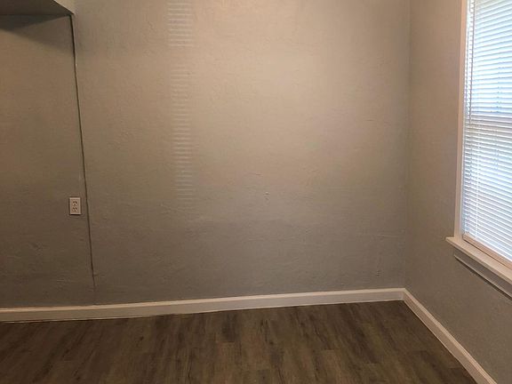 3rd image of 1812 NW Taylor Ave