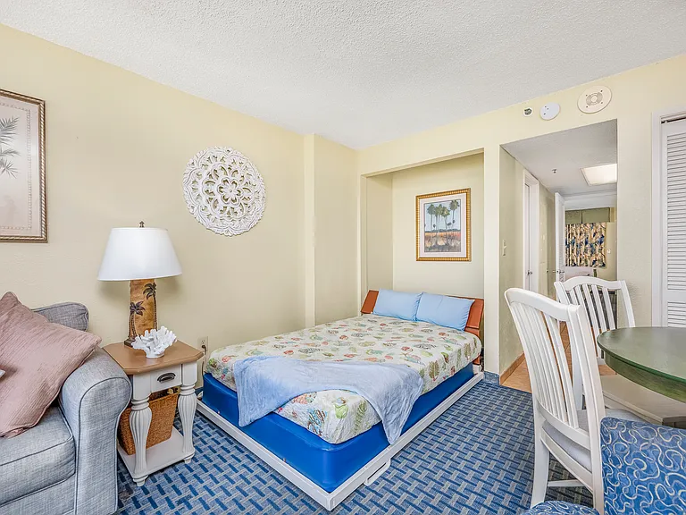 Full size murphy bed