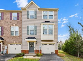 8133 Falcon Crest Dr, Glen Burnie, MD 21061
