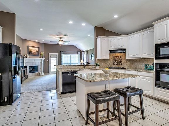 4th image of 8409 Loma Alta Trl