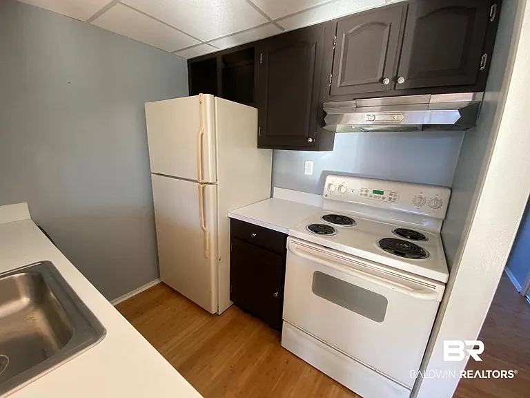 2055 Seacliff Dr N #2055 — Photo 10