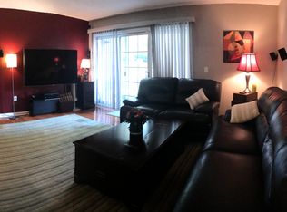 83 Amberly Ct #167, Franklin Park, NJ 08823