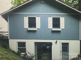 673 Chestnut Ln, Mars Hill, NC 28754