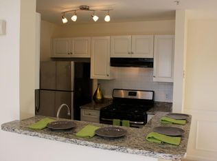 812 Avalon Dr, Hull, MA 02045