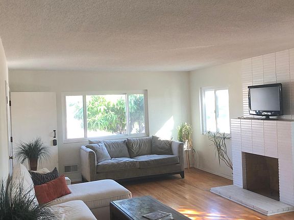 Living room, facing front door