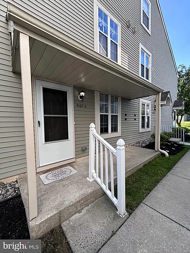 5107A Adelaide Dr Photo 1
