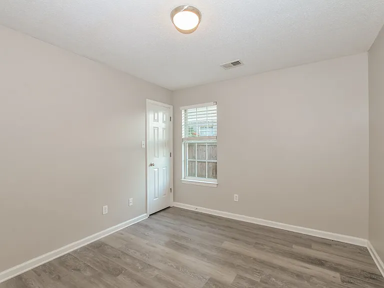 8280 Dexter Ridge Cv E — Photo 13