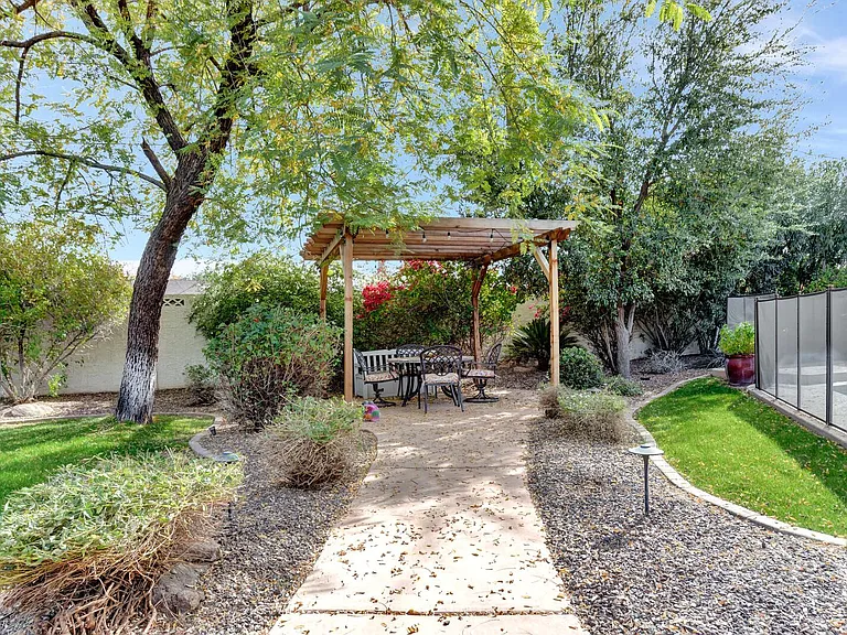6821 E Vista Dr — Photo 59