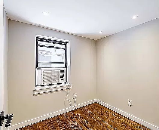 5th image of 215 E 3rd St Unit 1G
