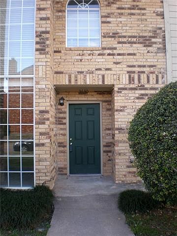 1st image of 3630 Clubview Dr