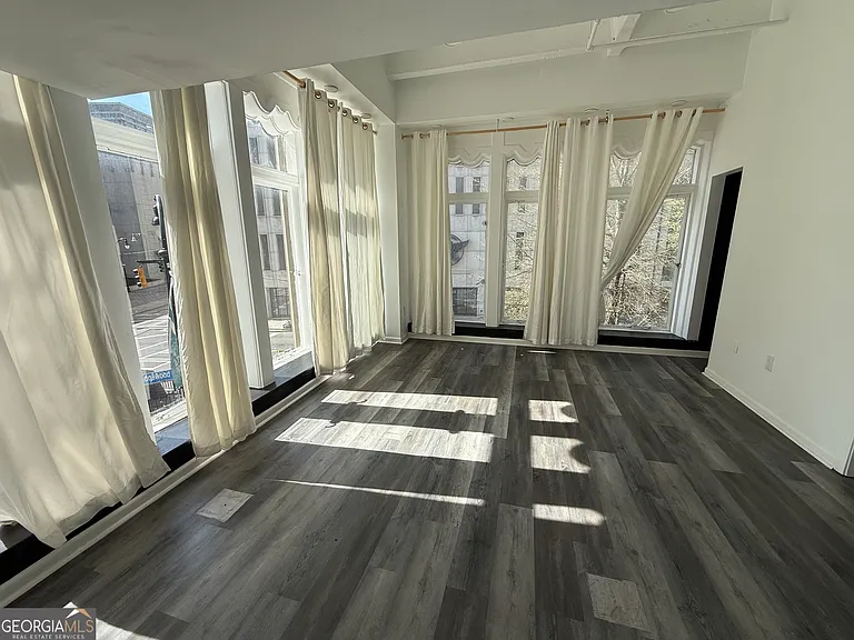 32 Peachtree St NW #207 — Photo 6
