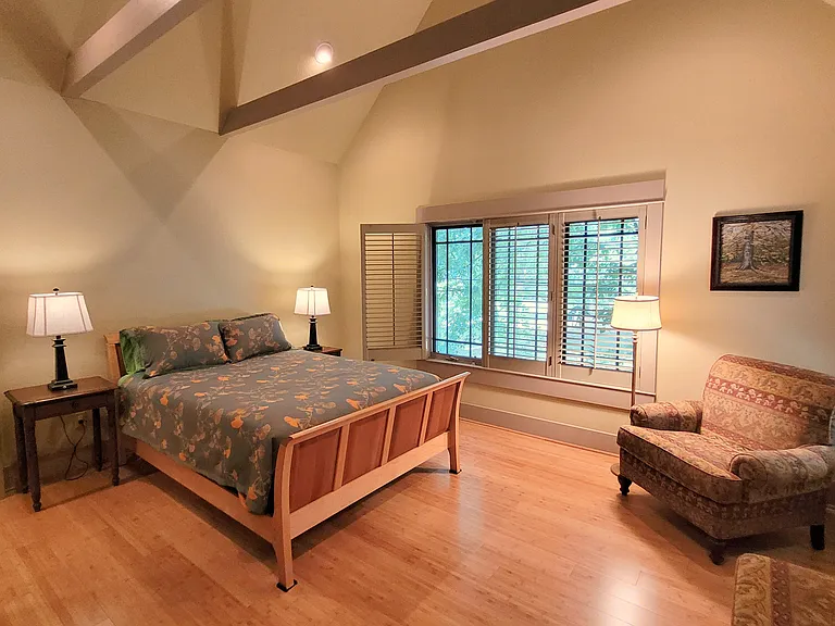 617 N Sequoyah Dr — Photo 2