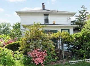 3384 165th St, Flushing, NY 11358