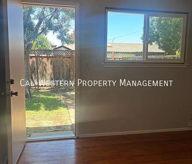 4141 Olga Dr — Photo 11