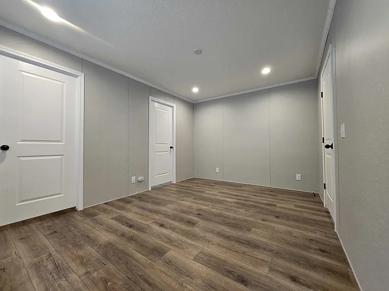 29800 Guilford Cir #414 — Photo 13