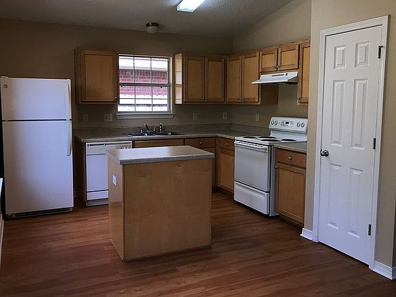 4th image of 5026 Orlando Ct