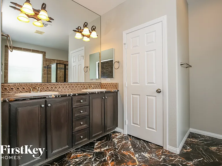 1044 Via Camelia St — Photo 10