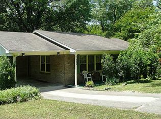 159 Riverview Dr, Calhoun, GA 30701