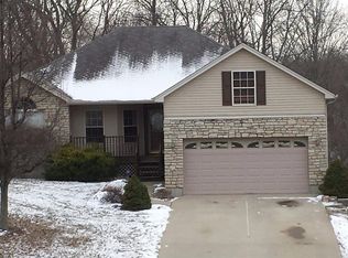 20898 Lakeview Dr, Lawrenceburg, IN 47025