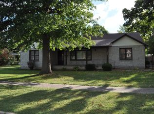 1009 8th St, Monett, MO 65708