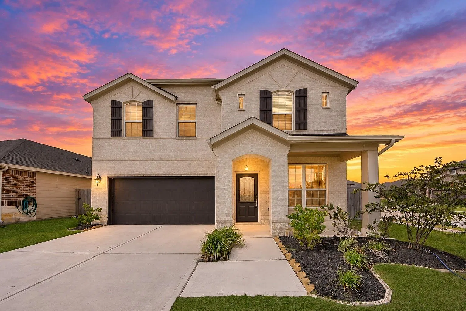 4 bed, 3.5 bath, 2617 sqft, $2,500 — Photo 1