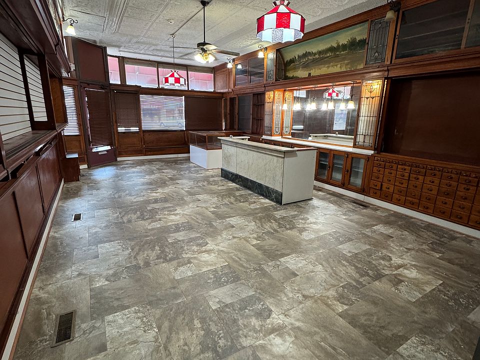 2nd image of 223 N State St