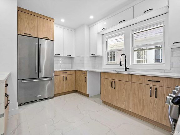 4th image of 85-43 150th Street