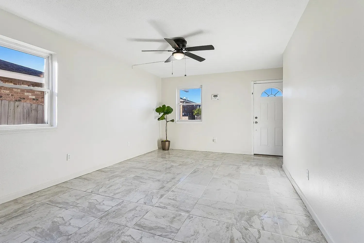 3 bed, 1600 sqft, $1,850 — Photo 2