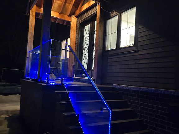 3rd image of 215 Bayview Ave