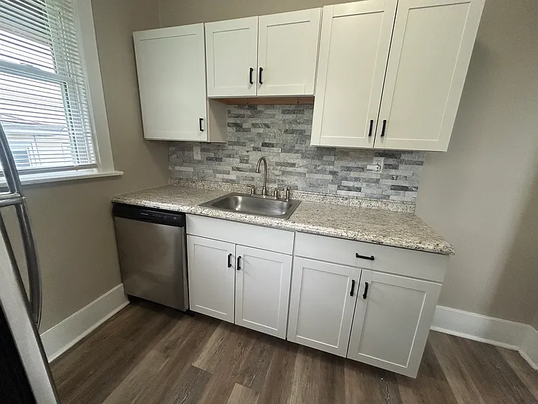 5307 Kenwood Rd #2 — Photo 8