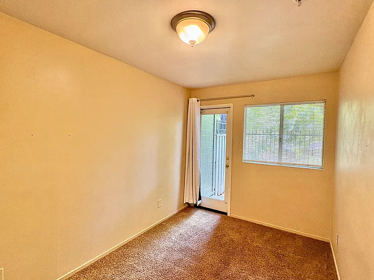 1185 E Foothill Blvd #20 — Photo 7