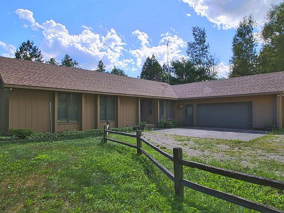 2nd image of 5990 North Dr