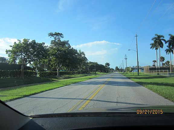 2nd image of 510 Lake Shore Dr #330