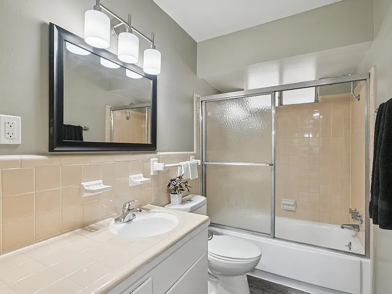 6151 E Mockingbird Ln — Photo 8