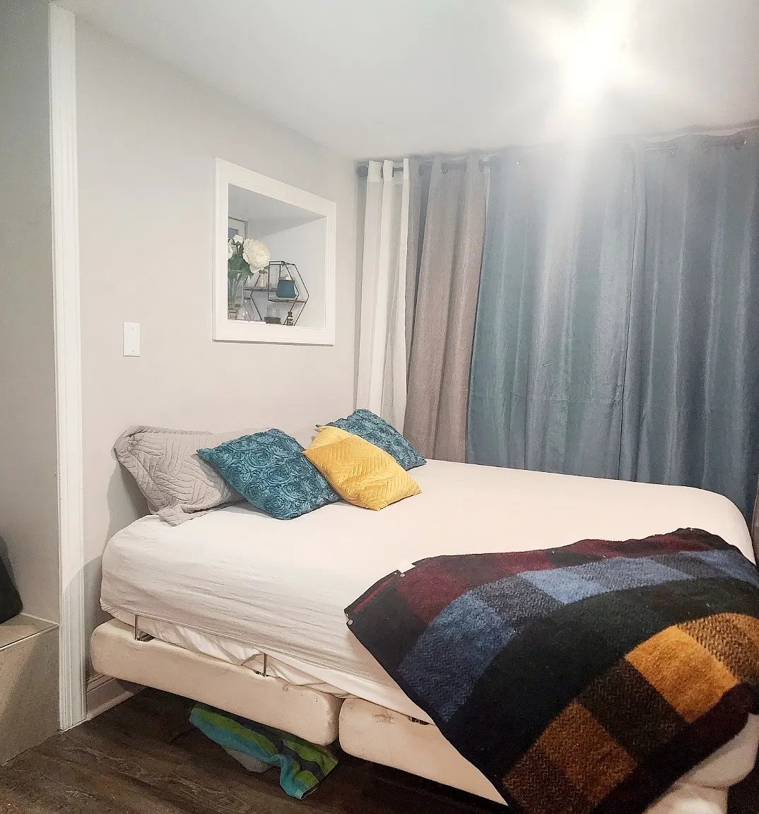 2 bed, 1100 sqft, $1,300 — Photo 4