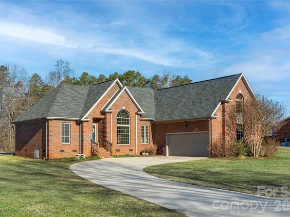 209 Fox Fire Run, Gastonia, NC 28052