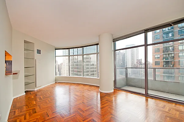 Sold by Sumitomo Real Estate Sales | media 4