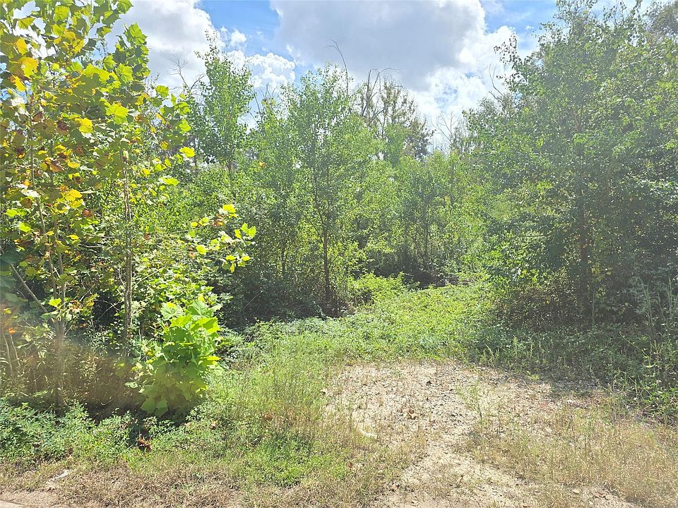 2nd image of Short St