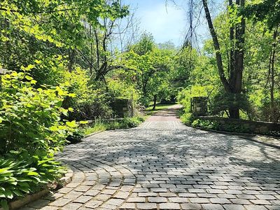 736 Croton Lake Road, Bedford Corners, NY, 10549