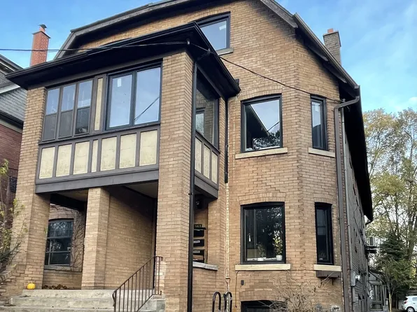 363 Parkside Dr #3, Toronto, ON M6R 2Z5