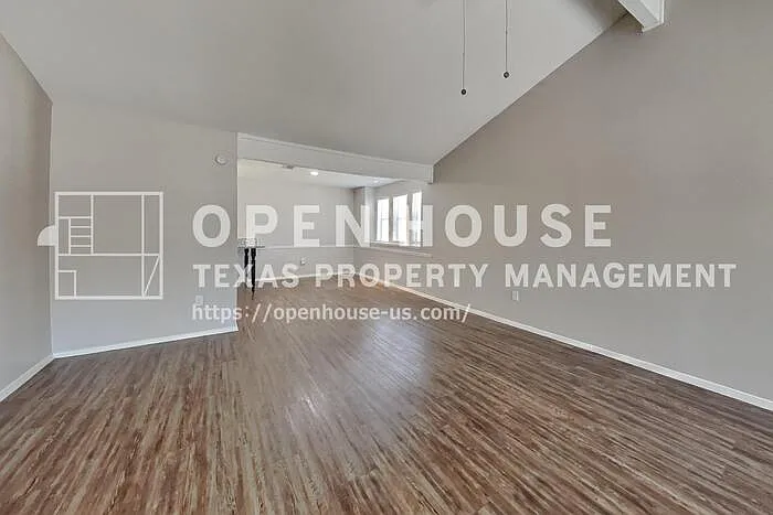 3 bed, 2.0 bath, 1560 sqft, $1,980 — Photo 4