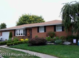 29 Slattery Dr, Wilkes Barre, PA 18705