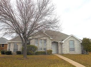 2011 Shoreline Dr, Mesquite, TX 75149