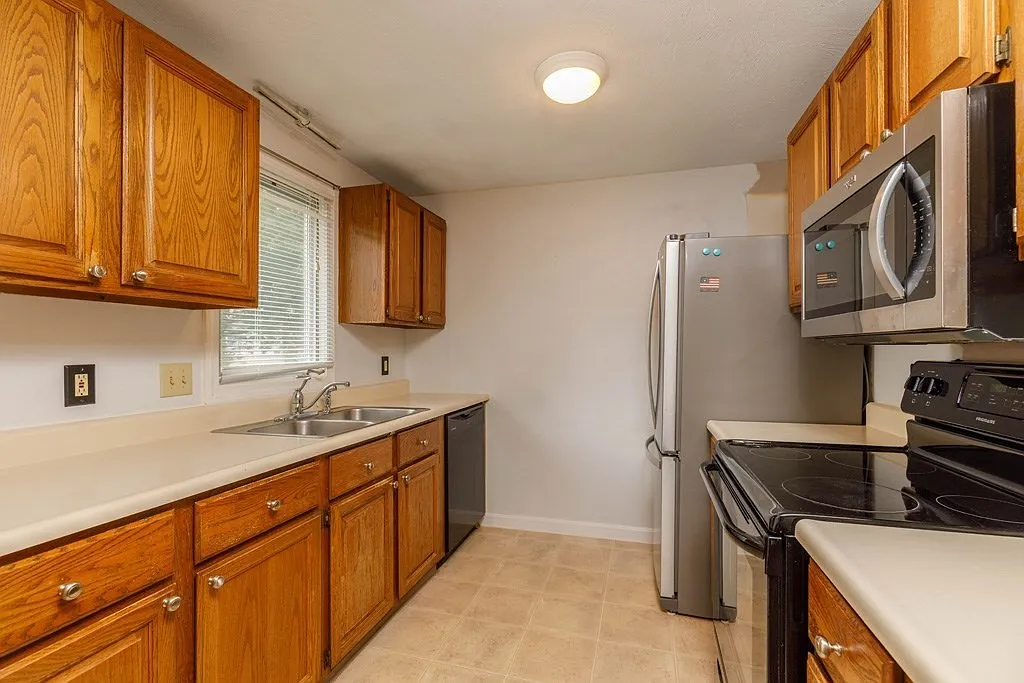 2 bed, 1.5 bath, 1147 sqft, $2,500 — Photo 4