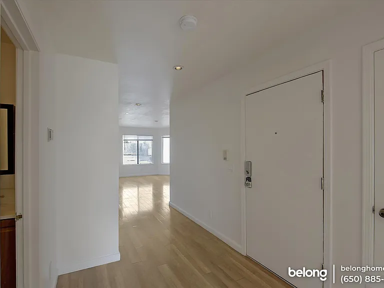 1475 Hawes St #B — Photo 13
