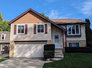 228 Harding Ave, Libertyville, IL 60048