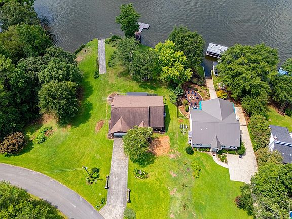 4th image of 539 Peninsula Dr