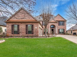 828 Thomas Crossing Dr, Burleson, TX 76028